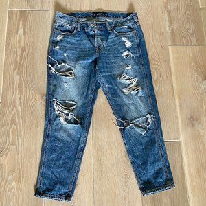 HOLLISTER Cropped Vintage Boyfriend Jeans size 29"